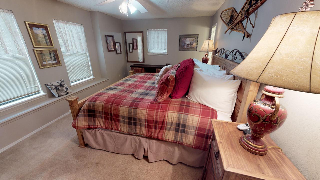 Peaceful Rivers Edge on Tenderfoot with High Speed Wifi
