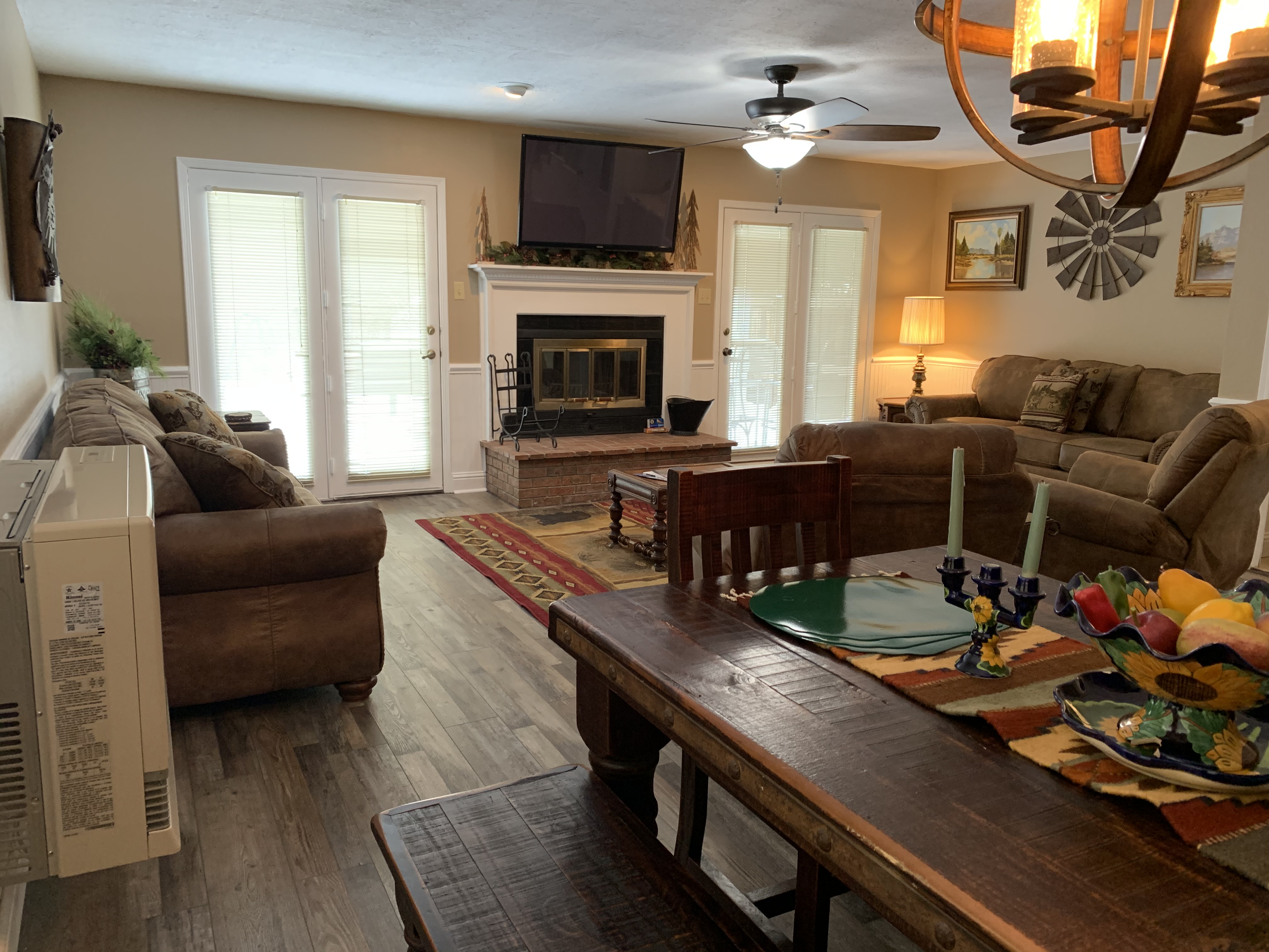 Peaceful Rivers Edge on Tenderfoot with High Speed Wifi
