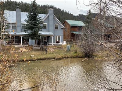Peaceful Rivers Edge on Tenderfoot with High Speed Wifi