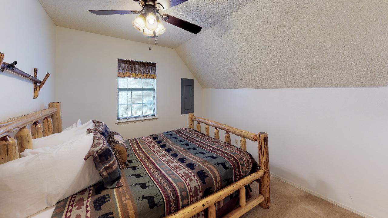 Peaceful Rivers Edge on Tenderfoot with High Speed Wifi