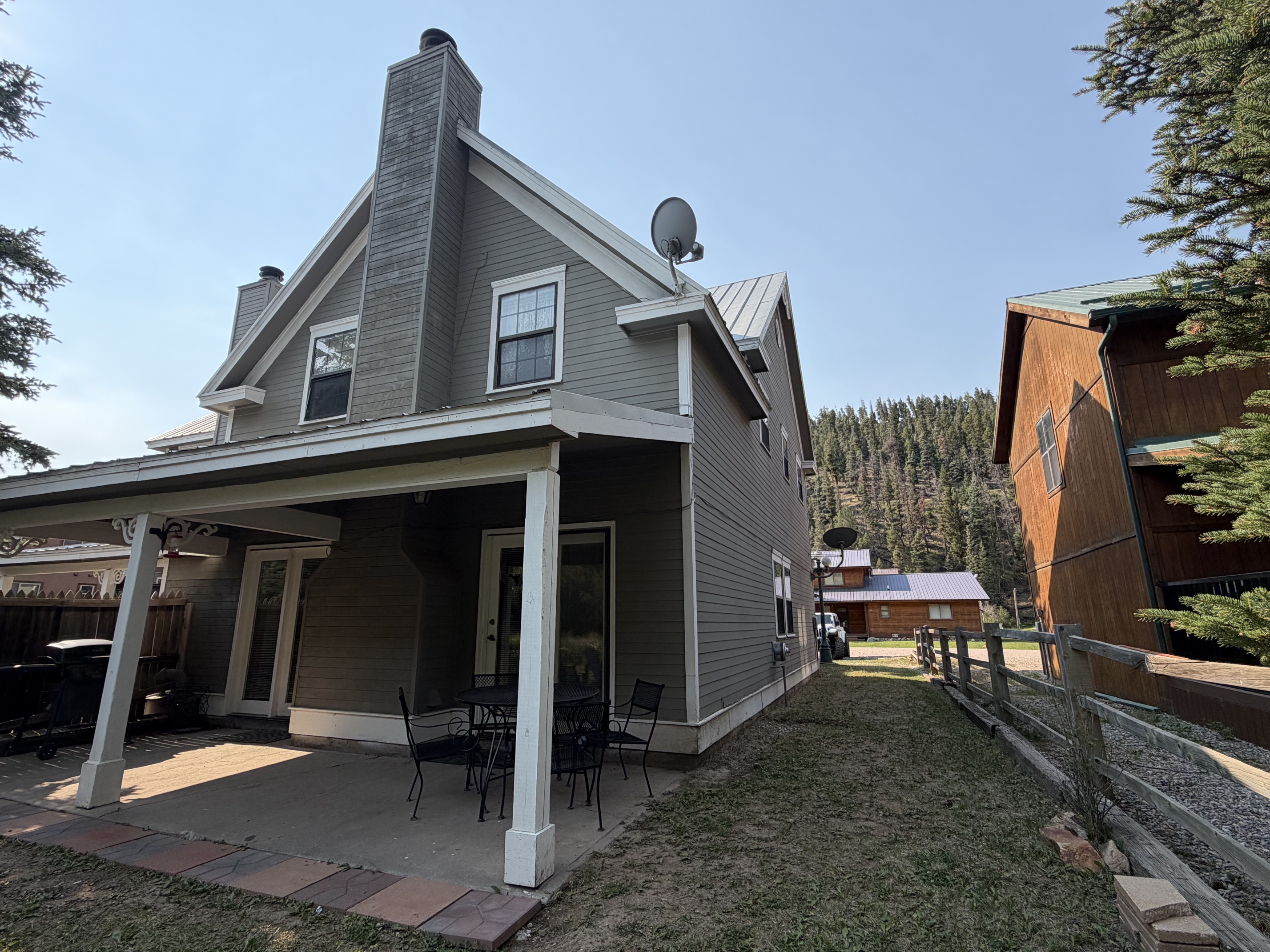 Peaceful Rivers Edge on Tenderfoot 