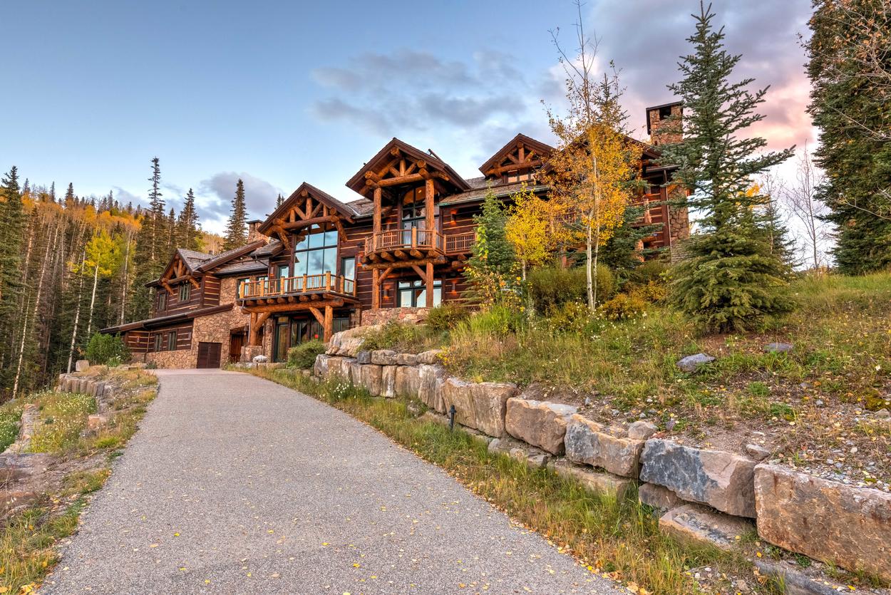 Dancing Bear Mountain Village Telluride & Mountain Village